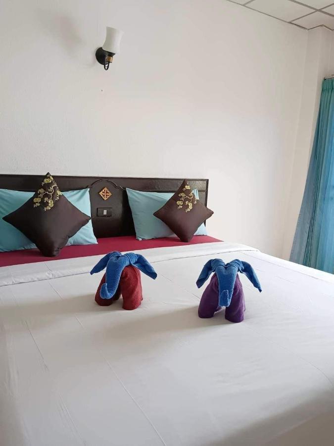 Palada Guest House Hua Hin Bagian luar foto
