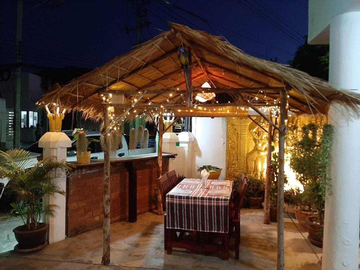 Palada Guest House Hua Hin Bagian luar foto
